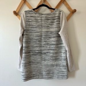 Anne Taylor LOFT grey/white sweater